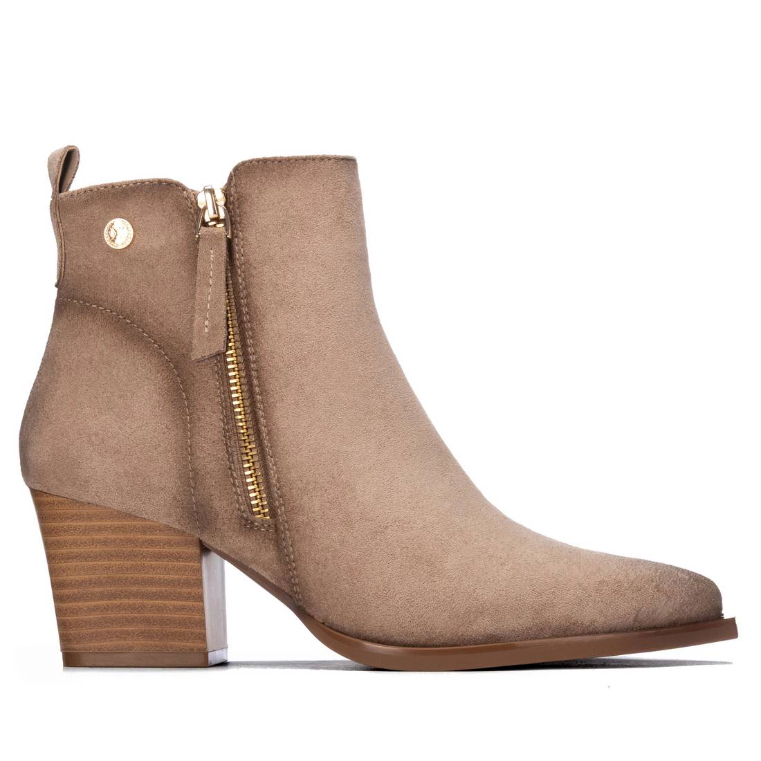 XTI Women's Block Heel Suede Ankle Booties