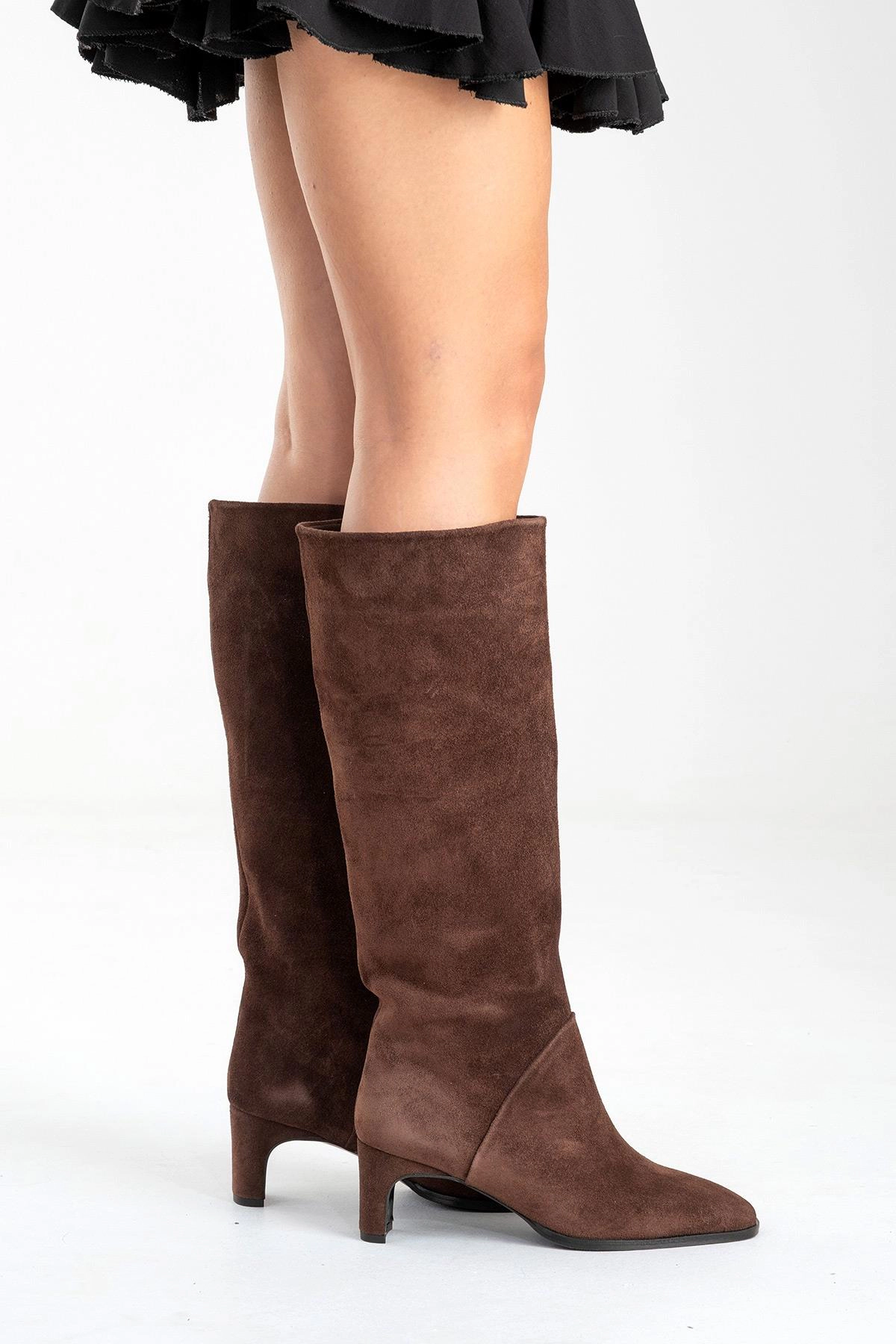 Forever & Always Womens Taly Leather Block Heel Knee High Boots