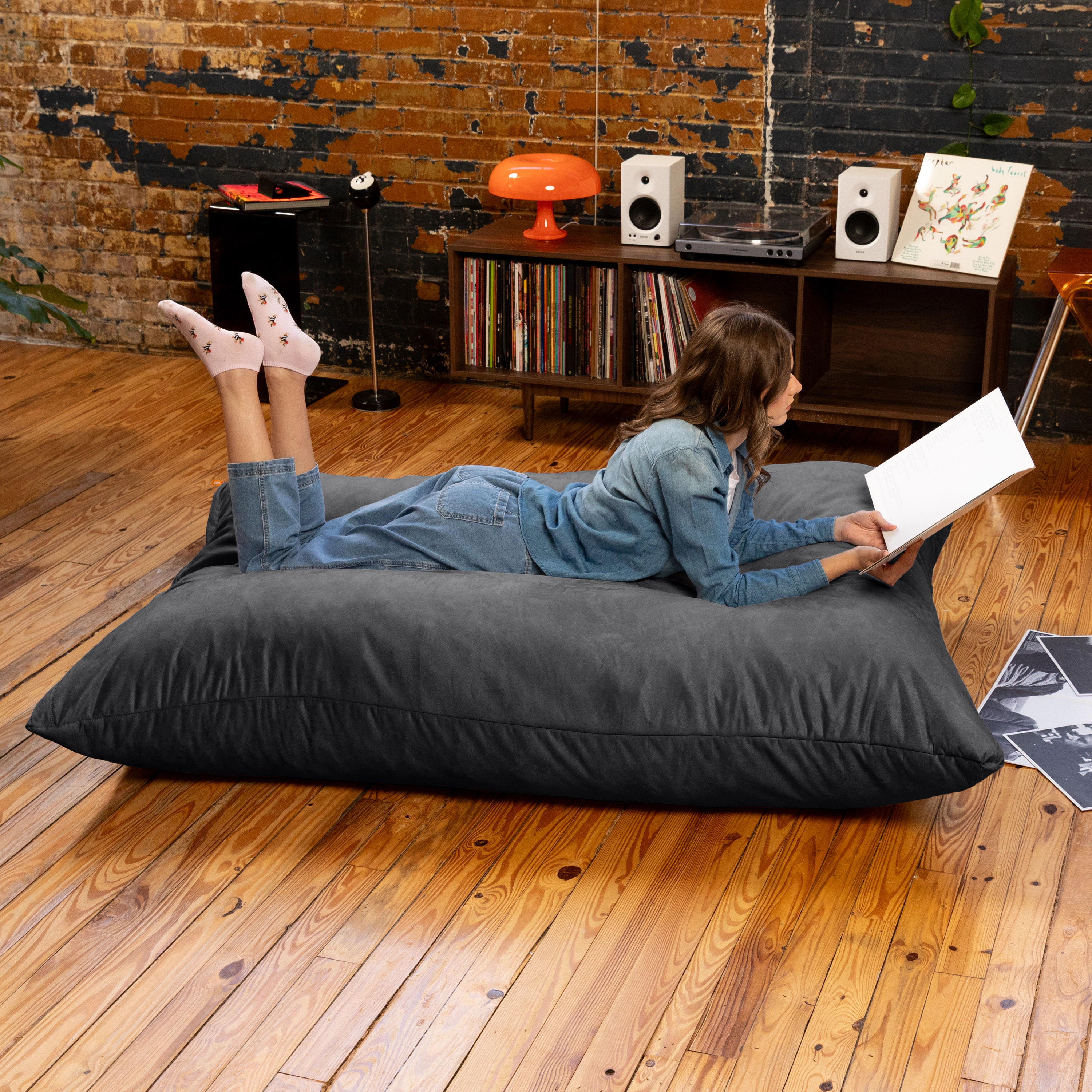 Jaxx Pillow Saxx 5.5-Foot - Huge Bean Bag Floor and Lounger