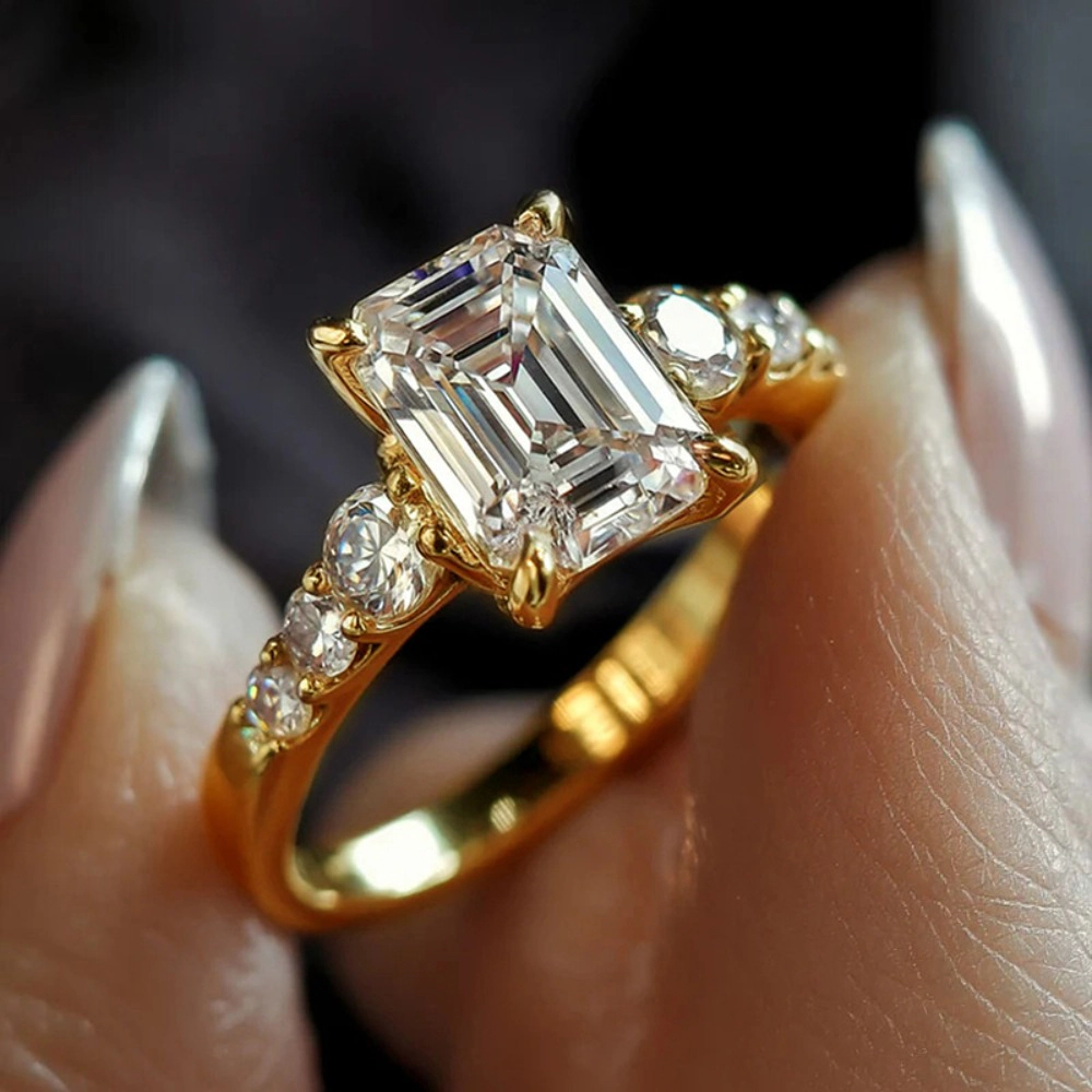 Classic 4-Prong Zirconia Engagement Rings for Women Elegant Wedding Ring