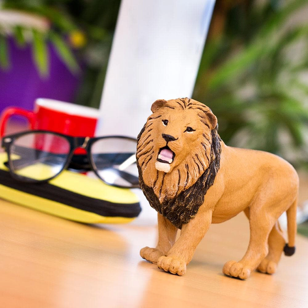 Safari Ltd. - Lion Kids Toy Figure