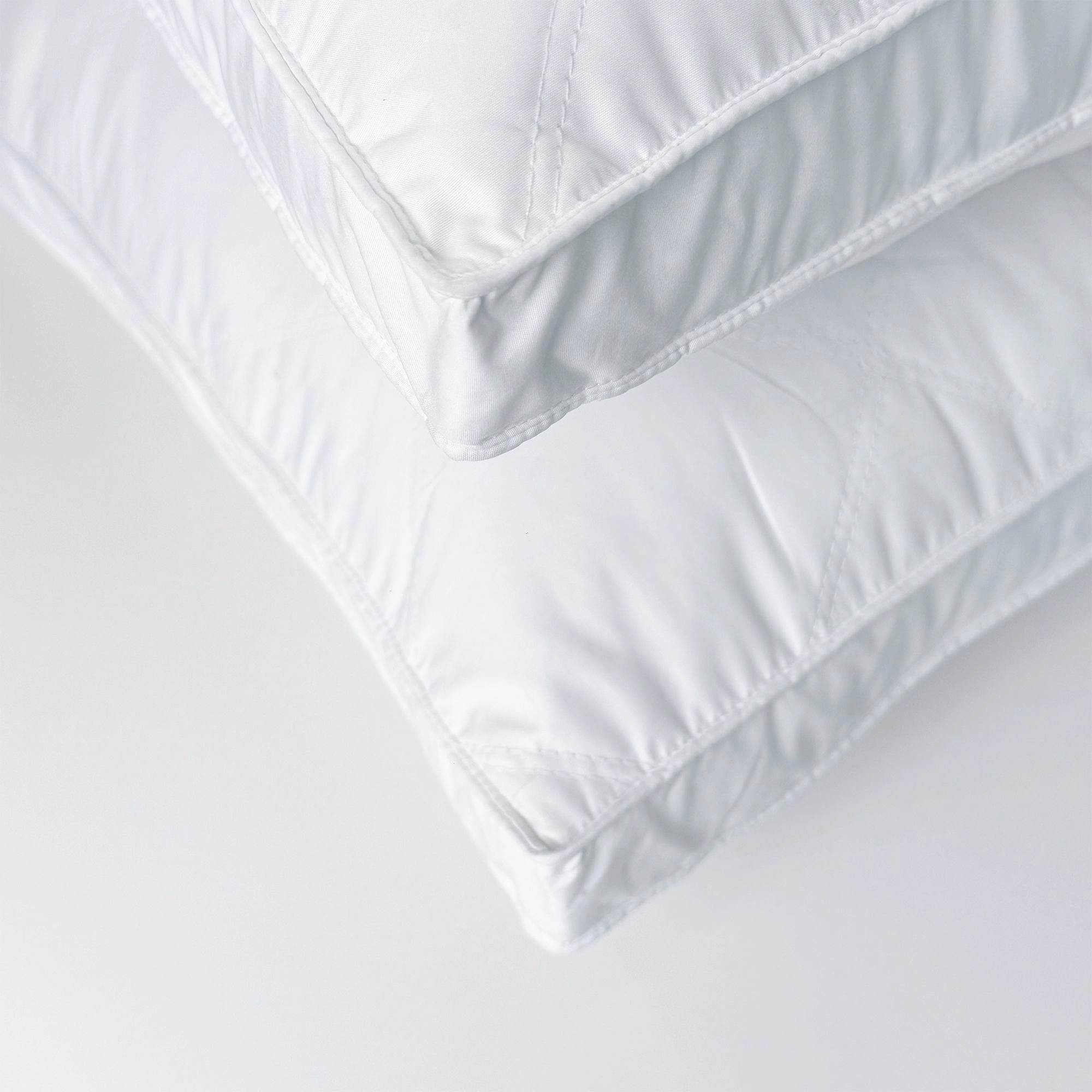 PeaceNest Goose Feather Bed Pillows with Diamond Quilting,Medium-Firm Support,Set of 2