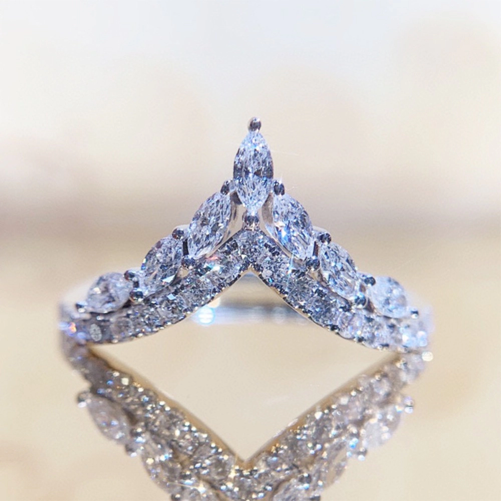Women's Platinum Plated Fashion Shiny V-Shape Micro-Pave Cubic Zirconia Ring