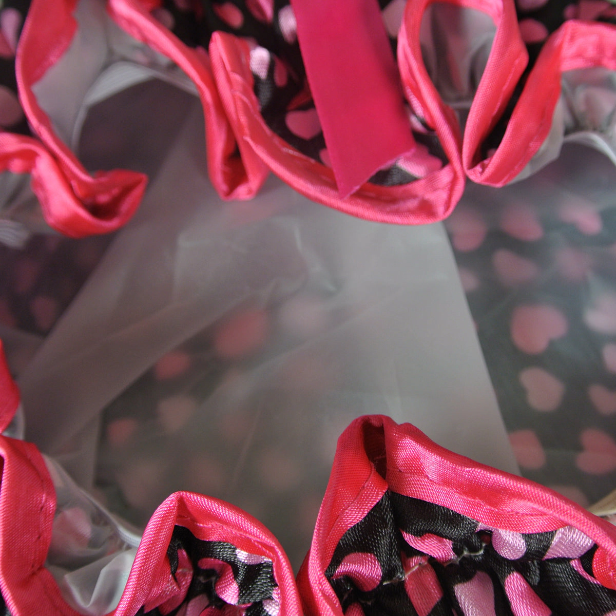 Wrapables Women's Stylish Satin Shower Cap, Hearts & Pink Bow