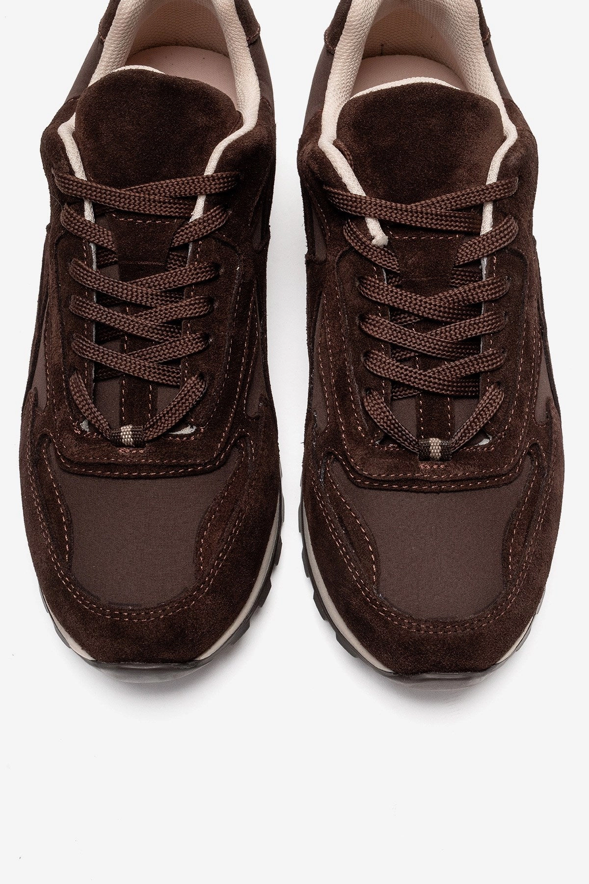 Forever & Always Womens Sahra Leather Sneaker