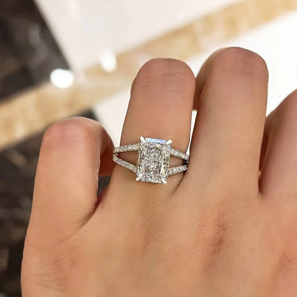 Women's 4 Prong Set Brilliant Cut Cubic Zirconia Wedding Ring