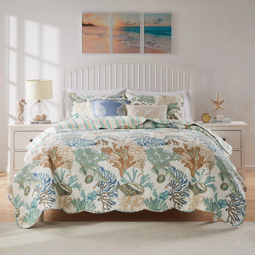 Barefoot Bungalow Atlantis Quilt and Pillow Sham Set 5 Piece