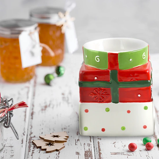 Gibson Home Christmas Estate 7.5 Inch Gift Box Holiday Cookie Jar
