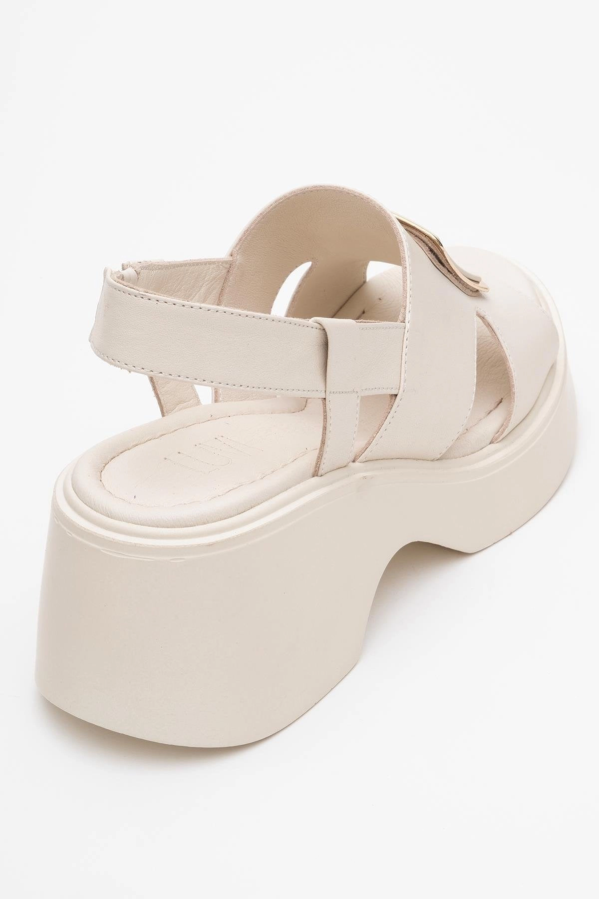Forever & Always Womens Lucia Leather Buckle Platform Sandals