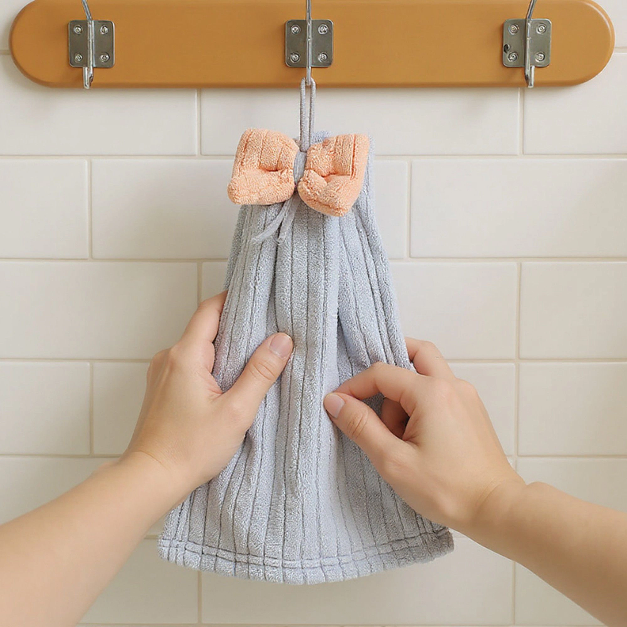 Alilang Unisex 3 Pack Hanging Kitchen Hand Towels Soft Absorbent Ribbed with Decorative Bow and Loop