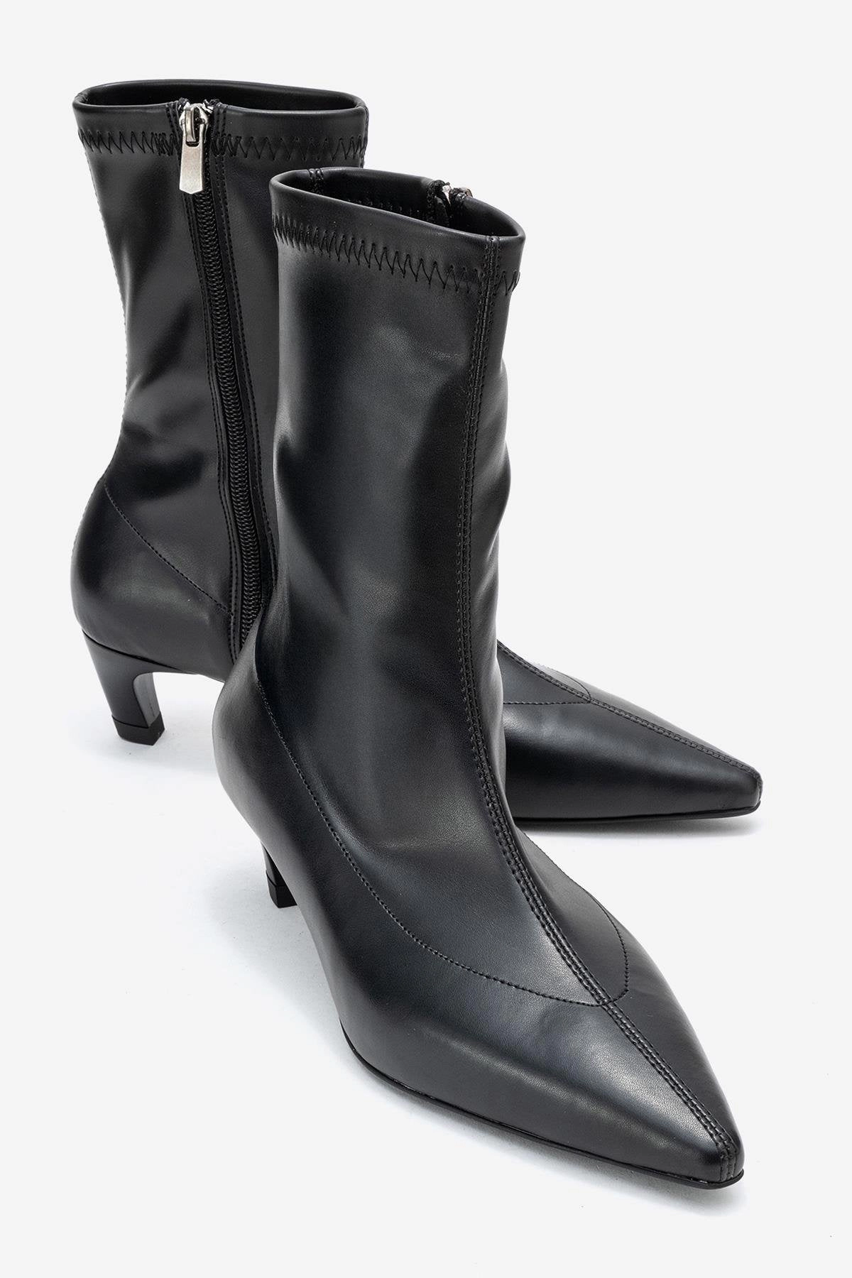 Prologue Shoes Womens Alora Kitten Heel Boot