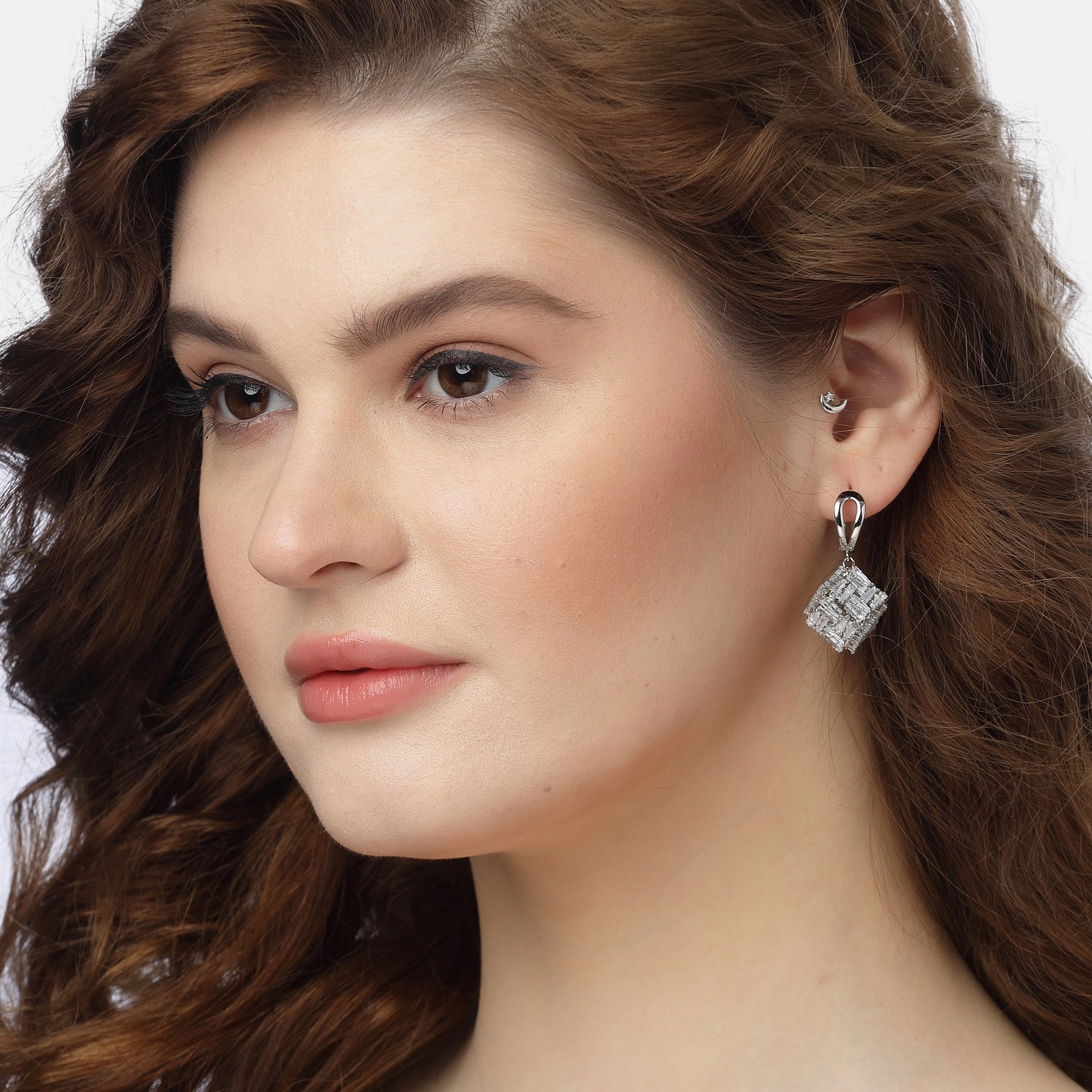 AGP PARIS Womens Sparkling Dainty Drop Earrings