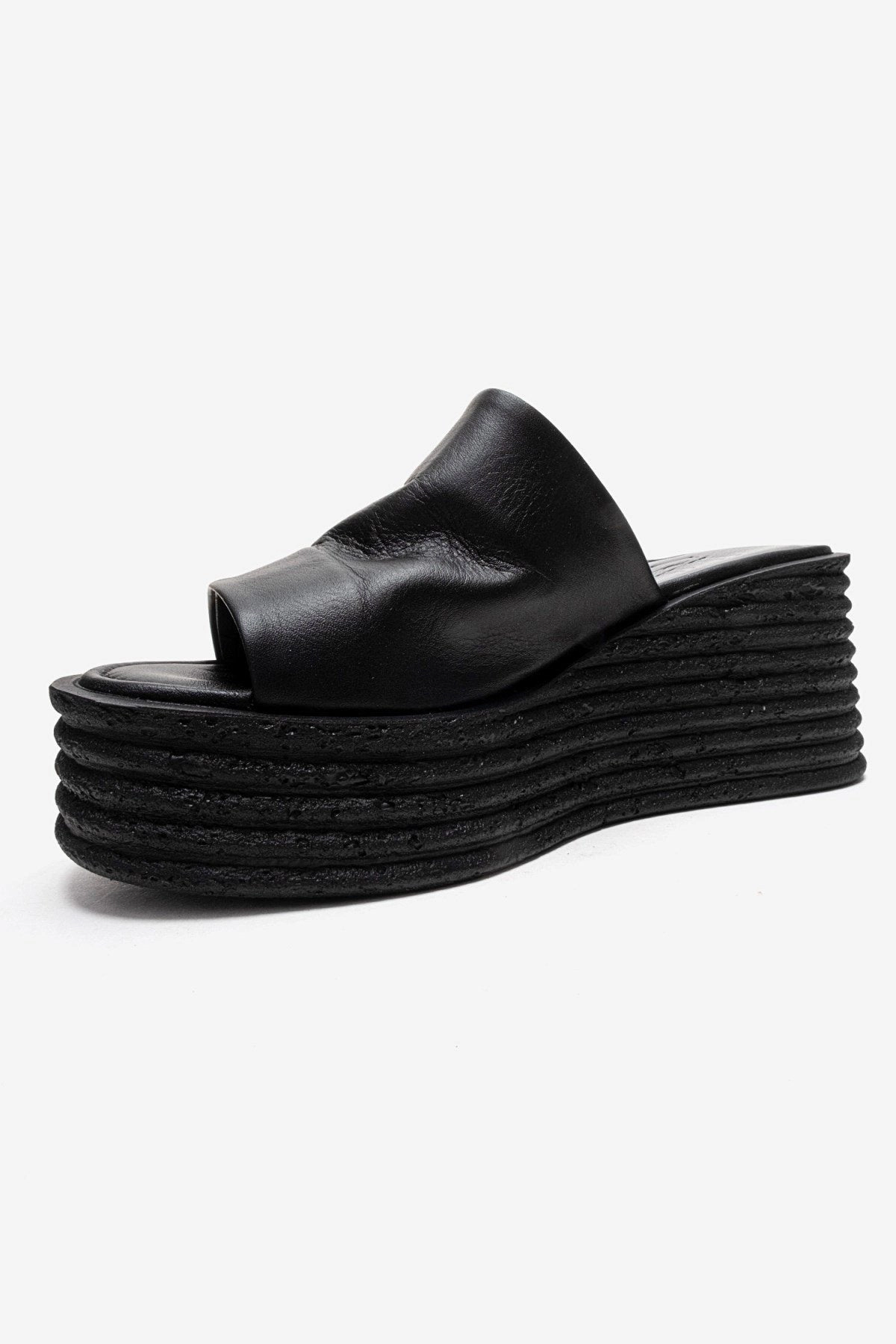 Forever & Always Womens Marc Leather Wedge Sandals
