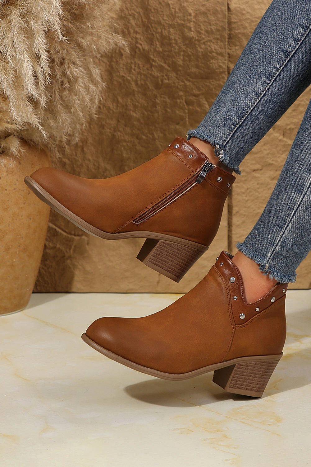 Threaded Pear Women's Melody Studded Ankle Boots
