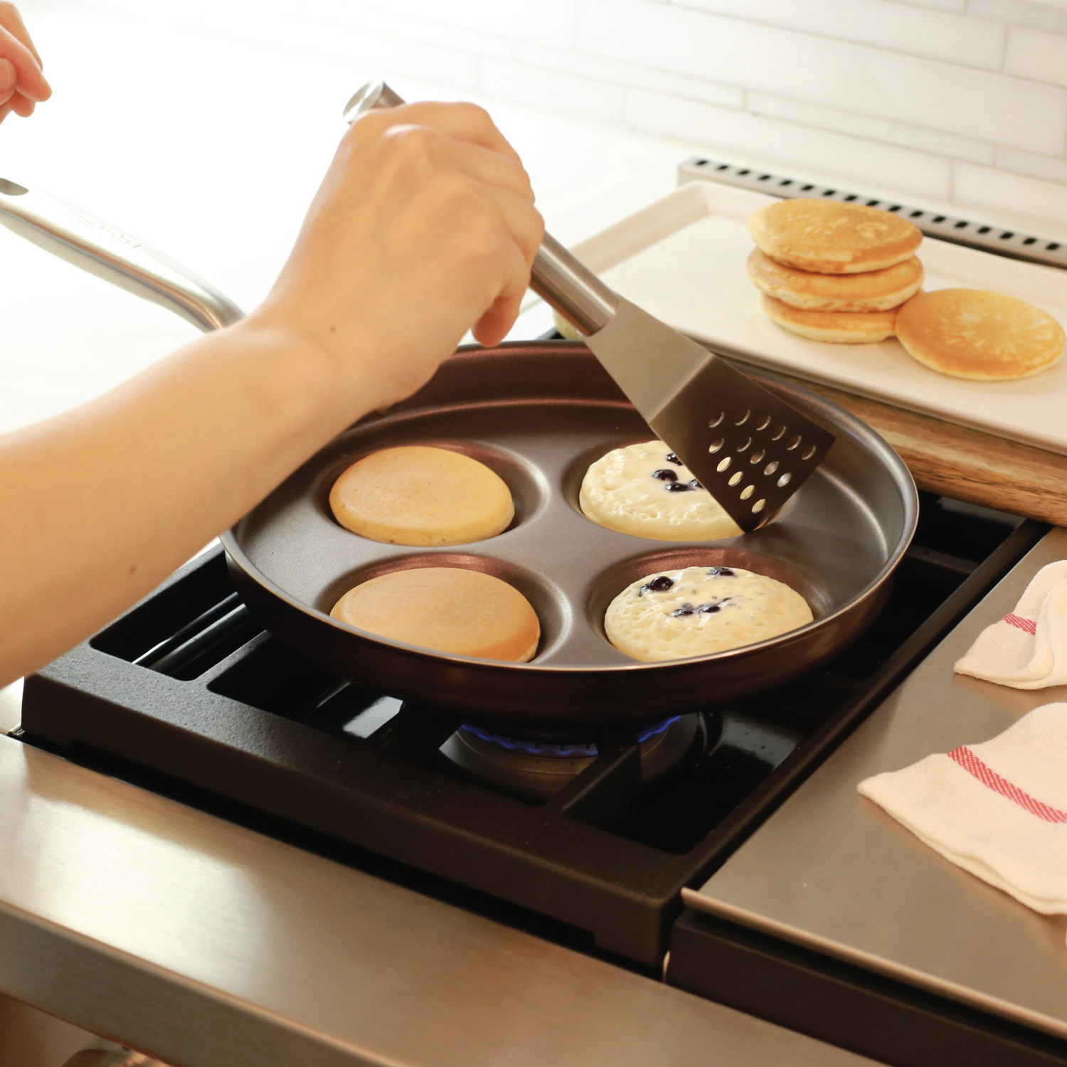 TECHEF Eggcelente Pan, Nonstick Multi Egg Pan