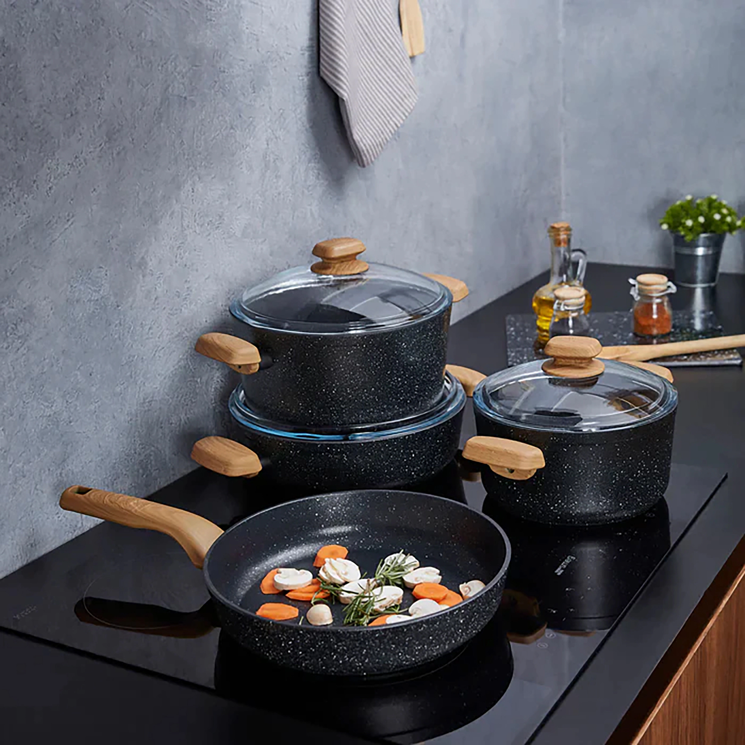 Korkmaz Montana 2 Piece Liter Aluminum Nonstick Casserole Dish with Lid and Faux Wood Handles