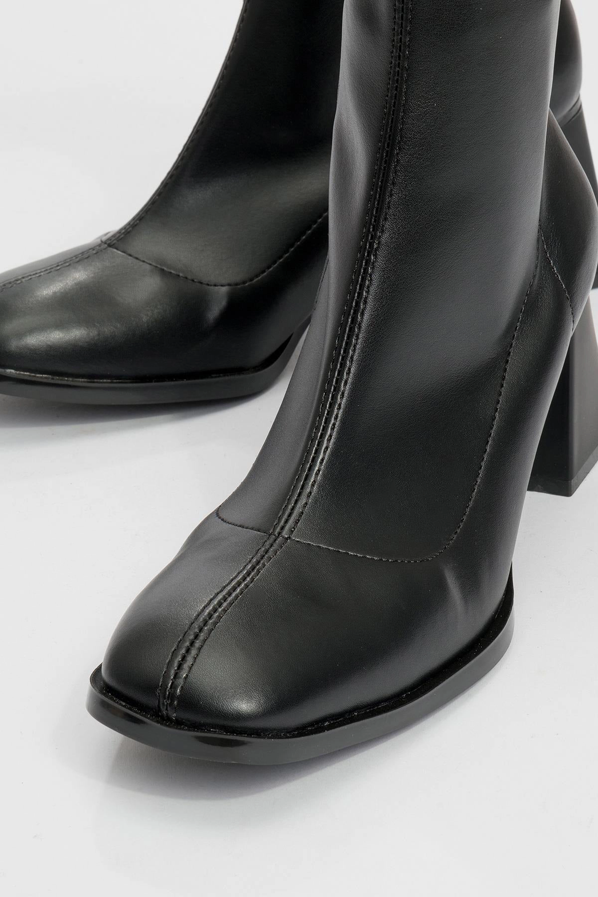 Prologue Shoes Womens Plesa Chunky Heel Boot