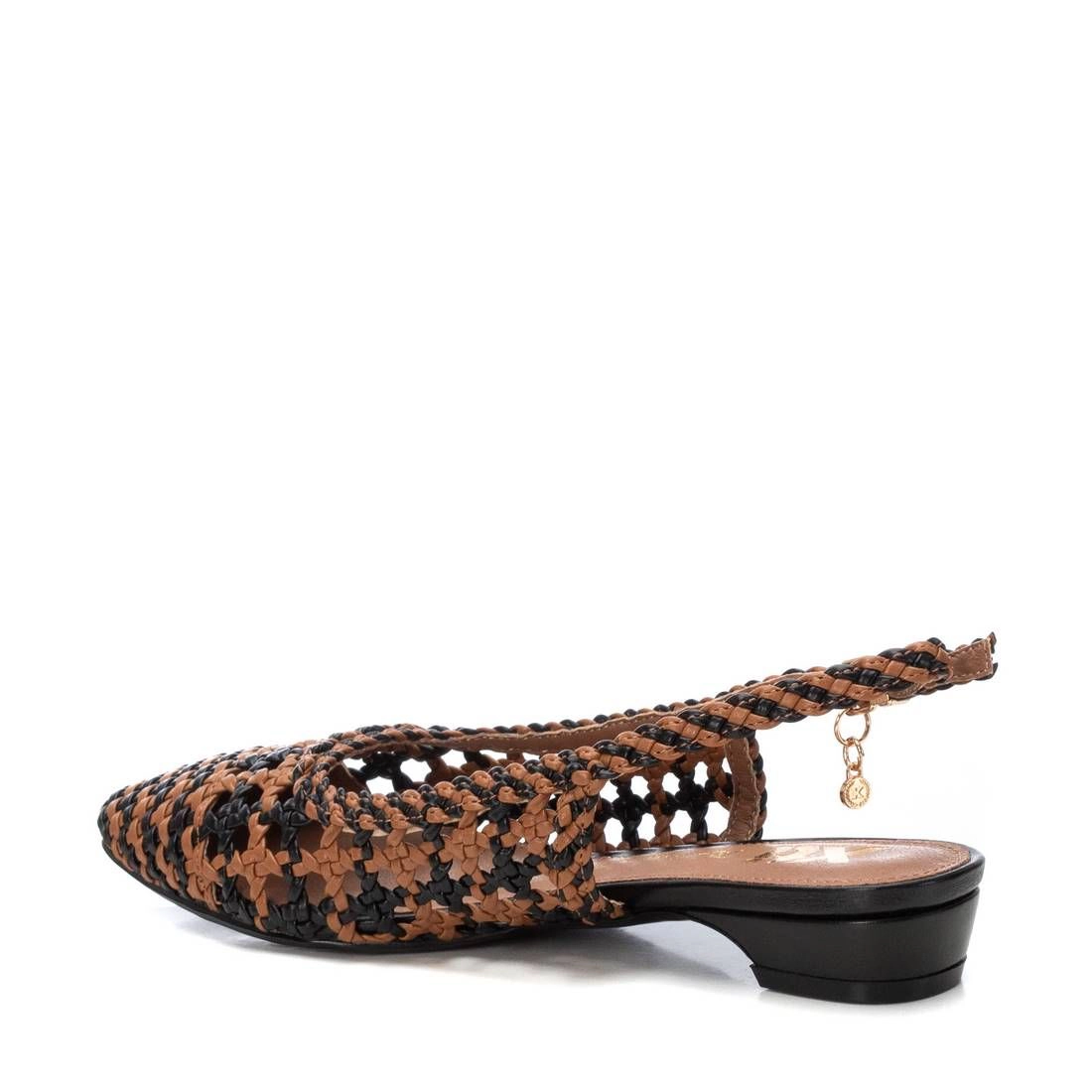 XTI Women's Flats