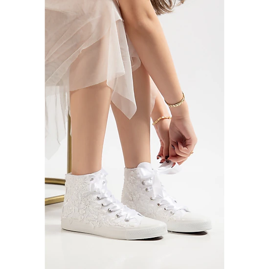Forever & Always Womens Isolde Lace High Top Bridal Sneaker