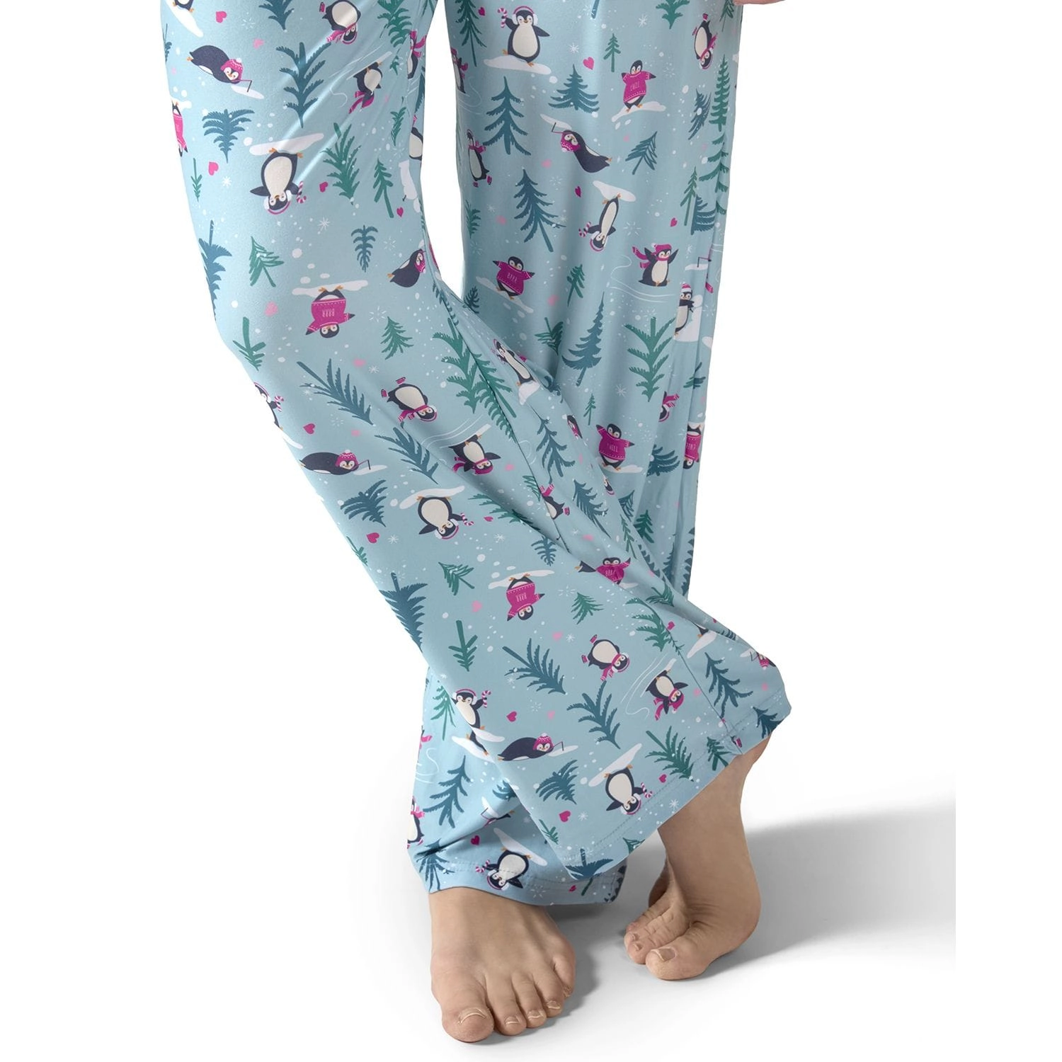 MeMoi Women's Winter Penguin Two Piece Pajama Set a Bag