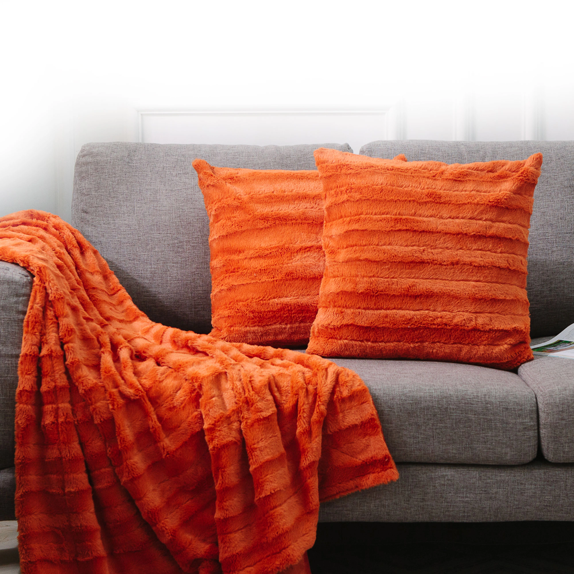 Cheer Collection 88 x 108-Inch Ultra Soft Reversible Faux Fur and Microplush Blanket for Couch Bed