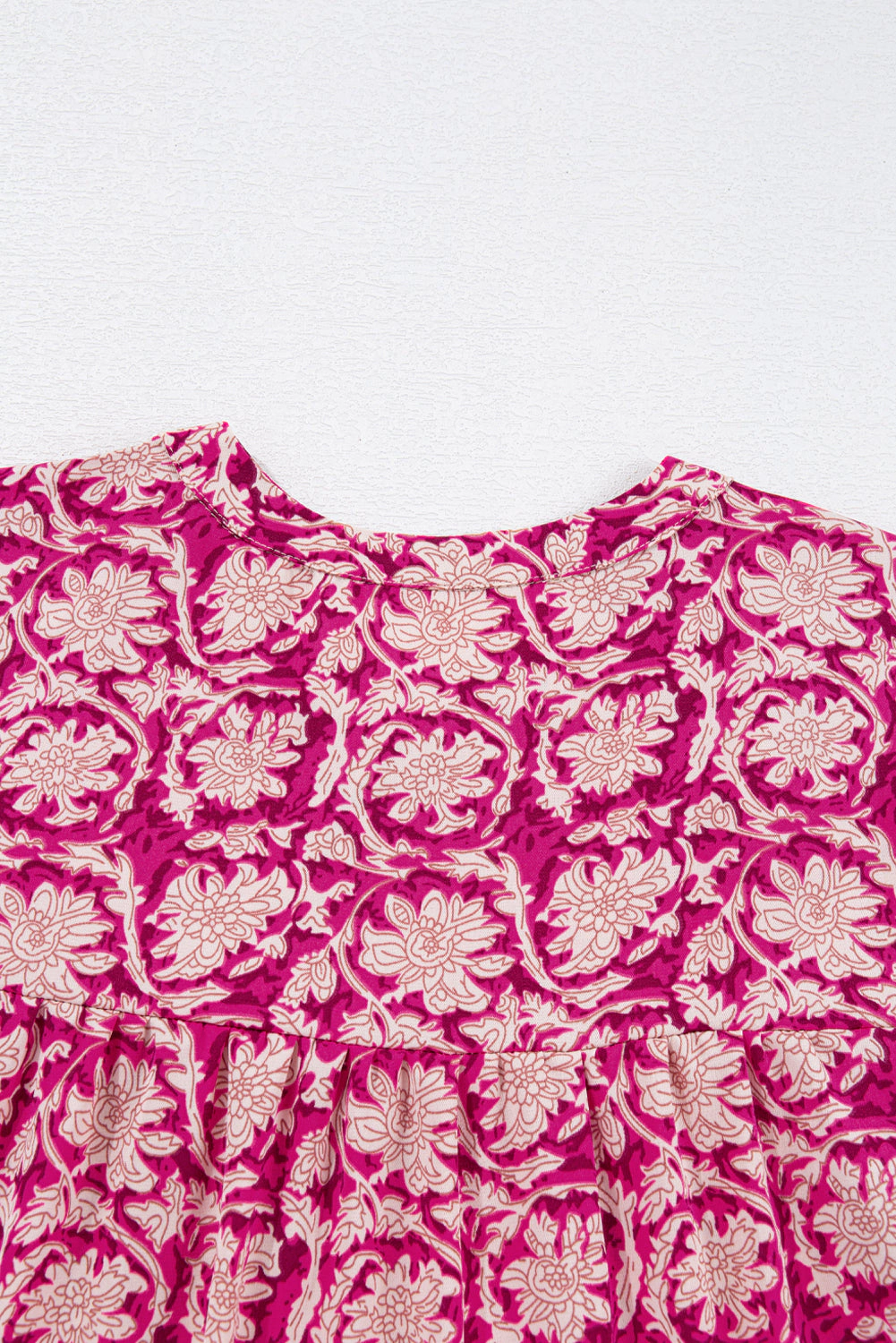 Threaded Pear Women's Pink Floral Print Split Neck Pleated Puff Sleeve Blouse