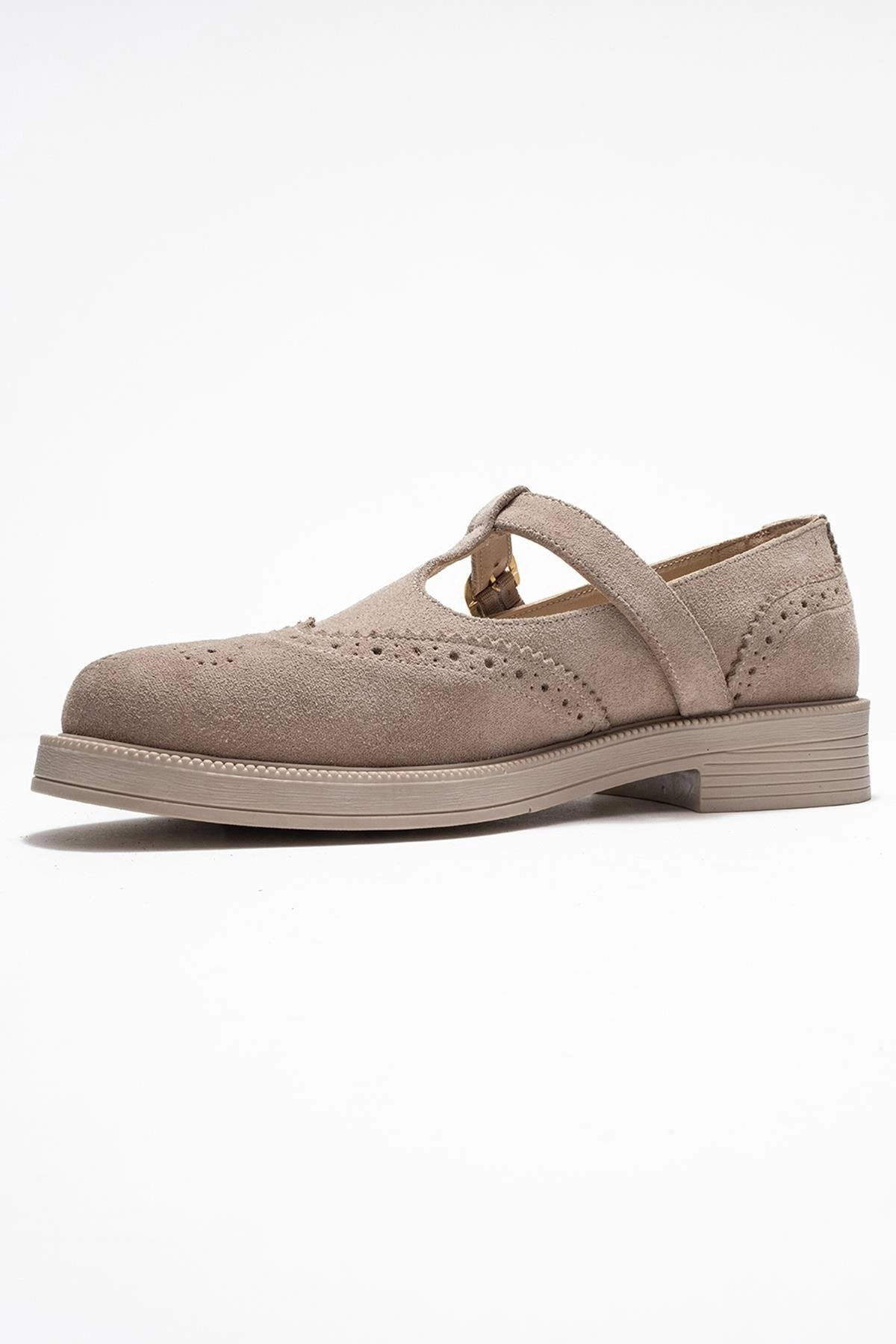 Forever & Always Womens Janney Leather Strap Loafers