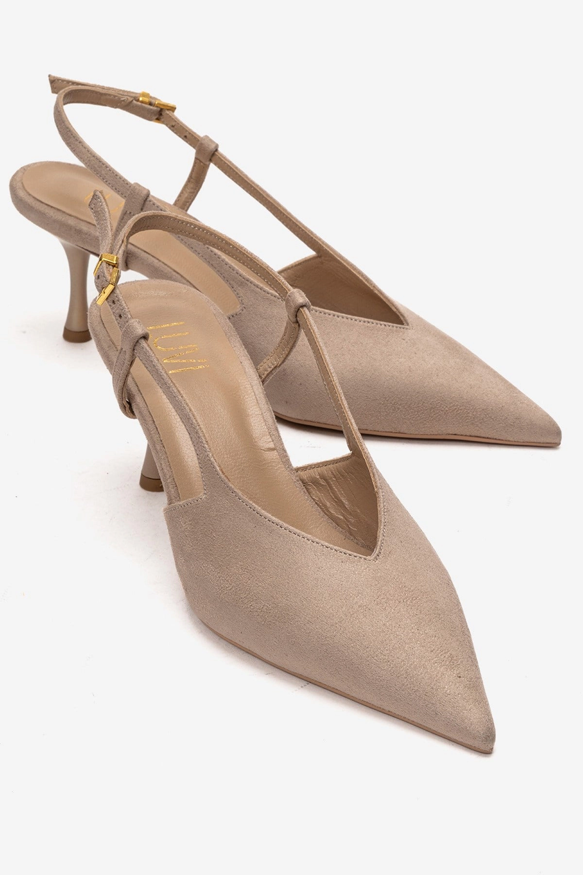 Prologue Shoes Womens Irena Pointed Toe Pump