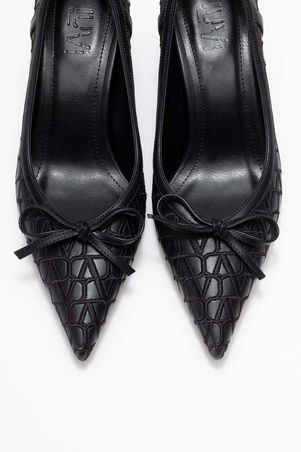 Prologue Shoes Womens Camden Bow Pointed Toe Pump