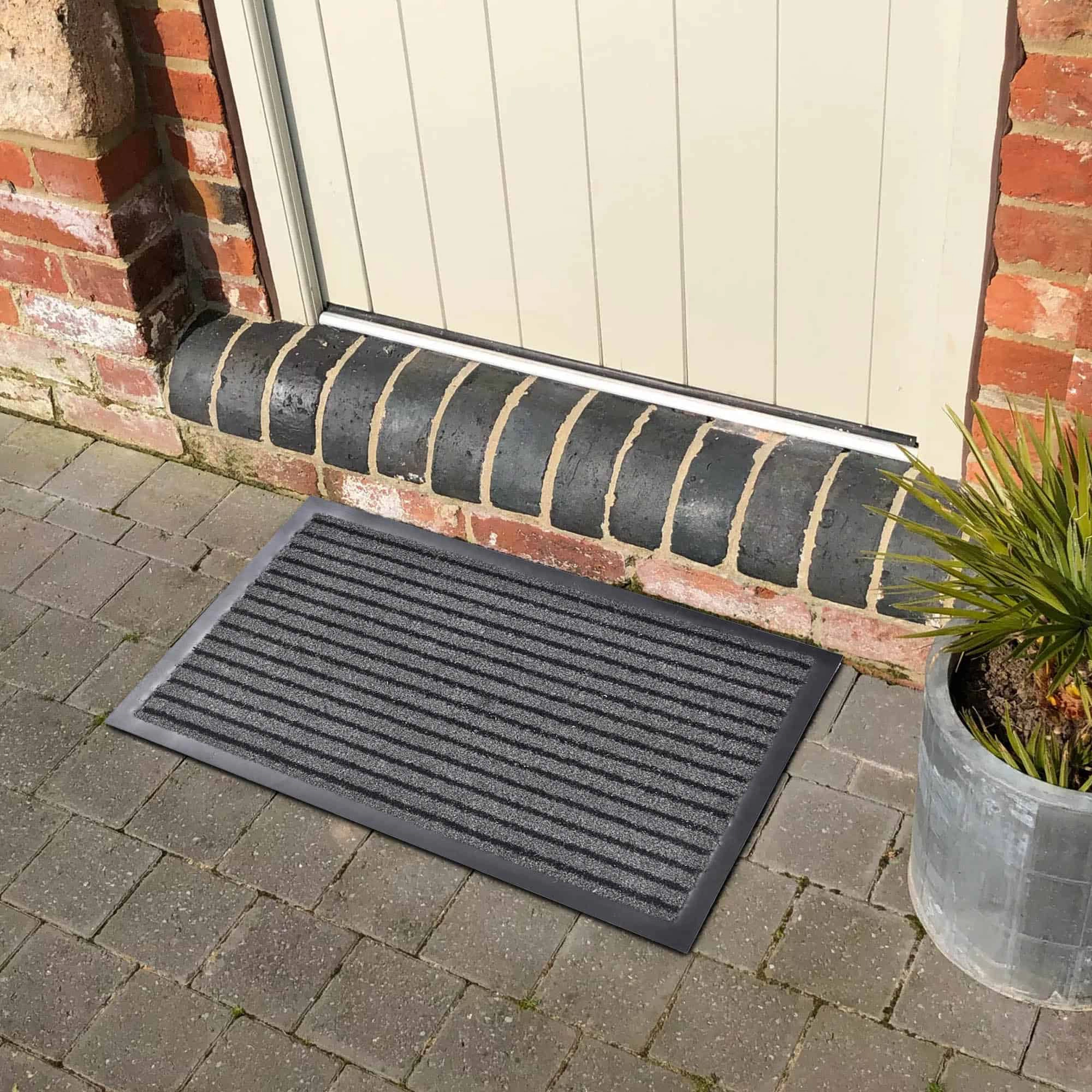 Evideco French Home Goods Gray and Black Stripes Stripes Polypropylene Doormat 24 x 16 Inches