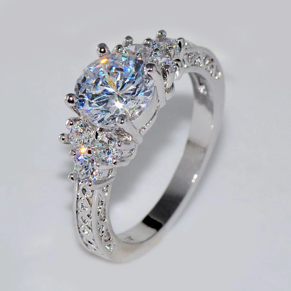 Exquisite Luxury Inlay Shiny Zirconia Engagement Ring