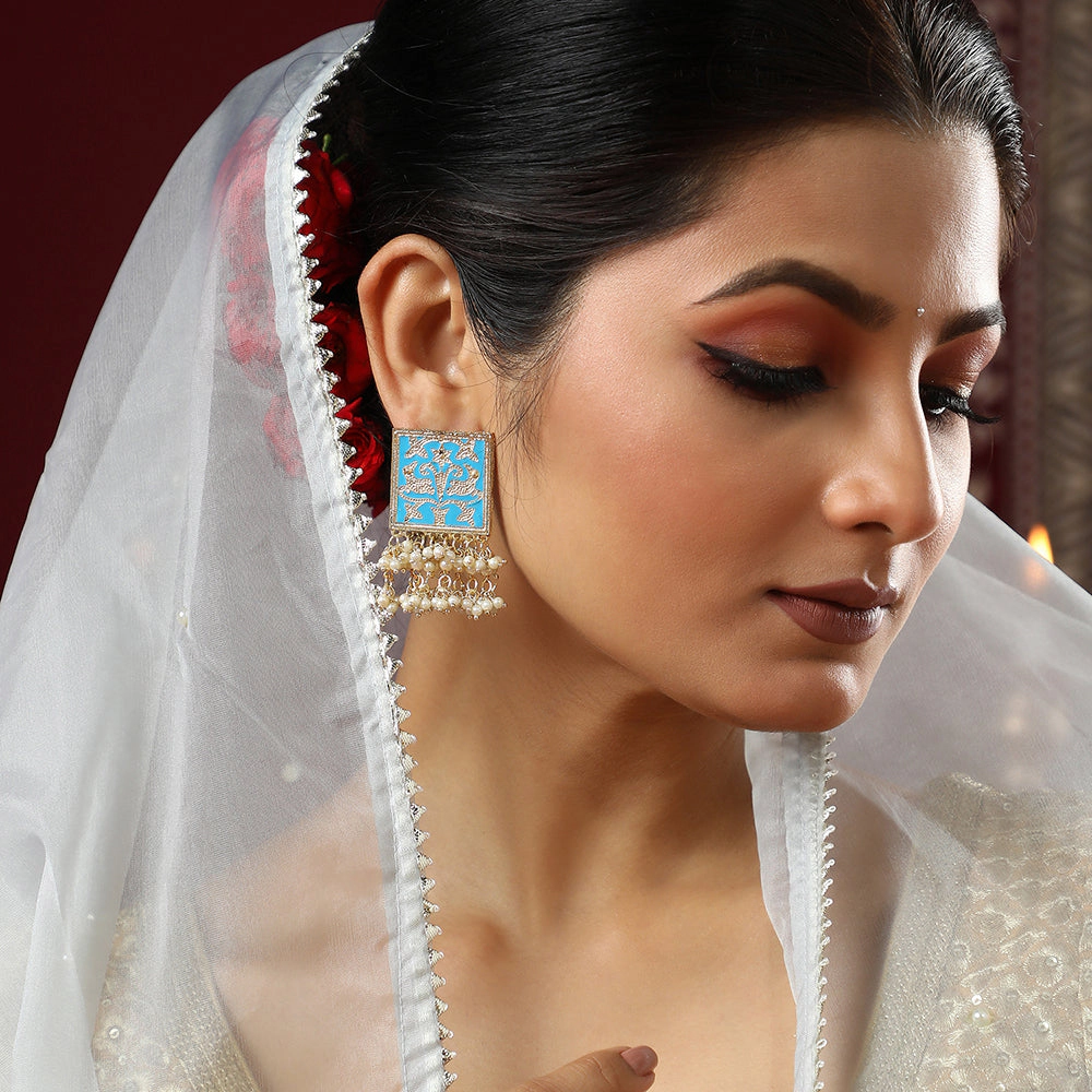 SOHI Women's The Niloufar Drop Earrings