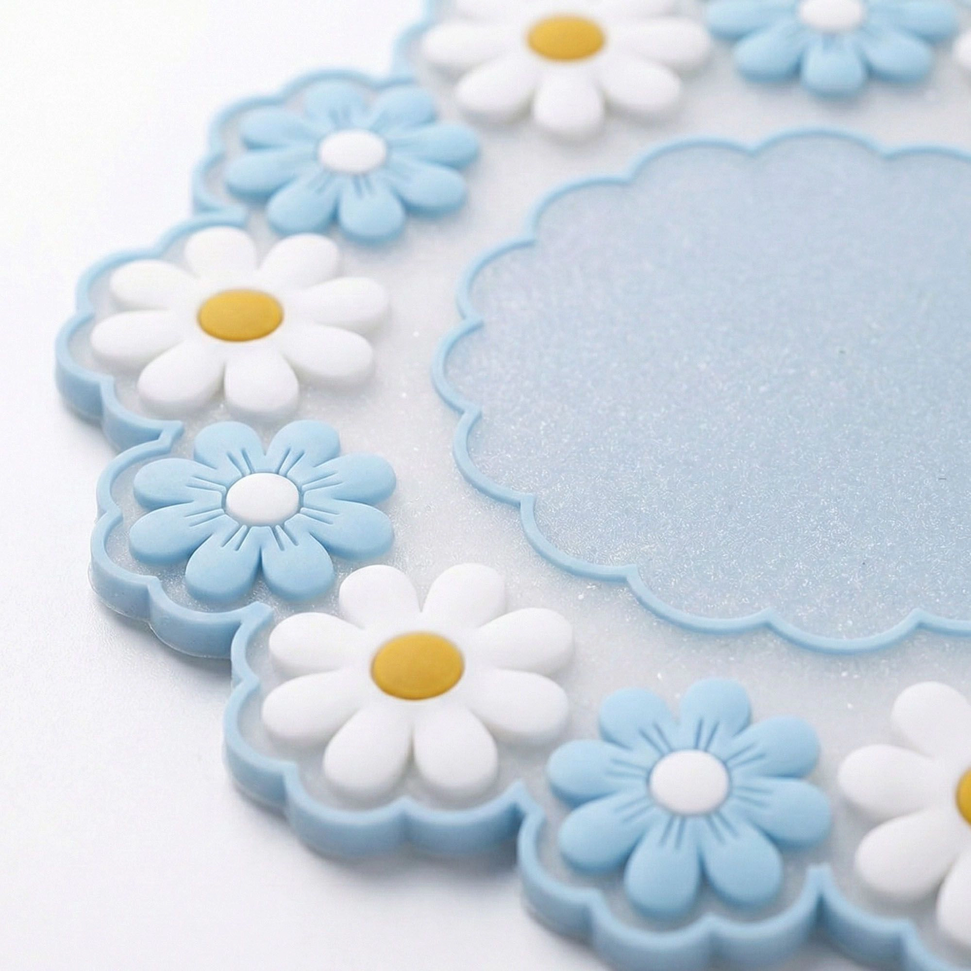 Alilang Unisex 4-PC Daisy Floral Silicone Trivet Heat Resistant Non Slip Kitchen Pot Holder