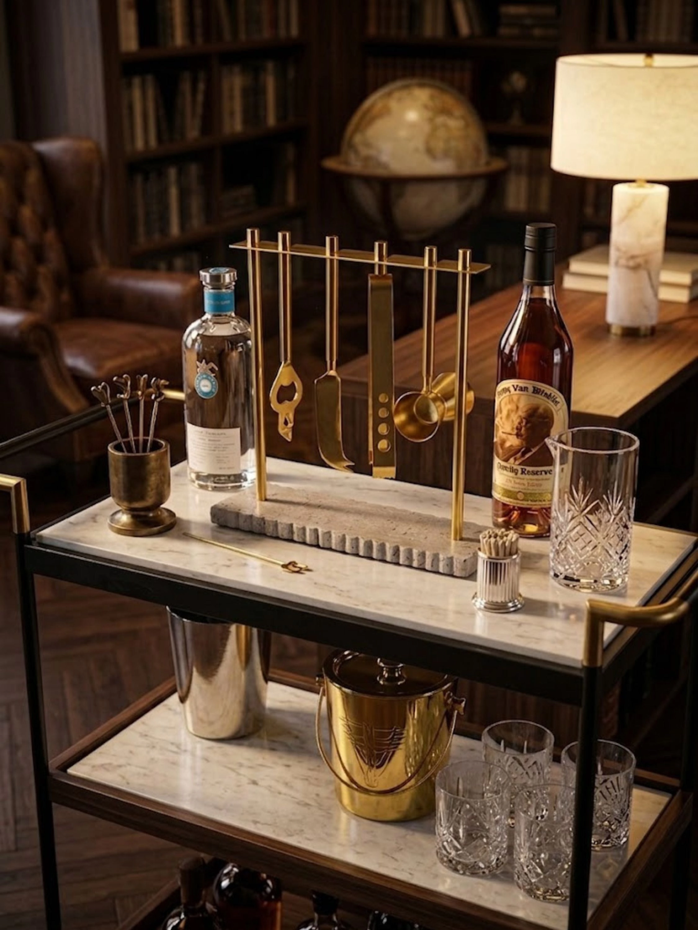 GAURI KOHLI Jubel Bar Tools Set
