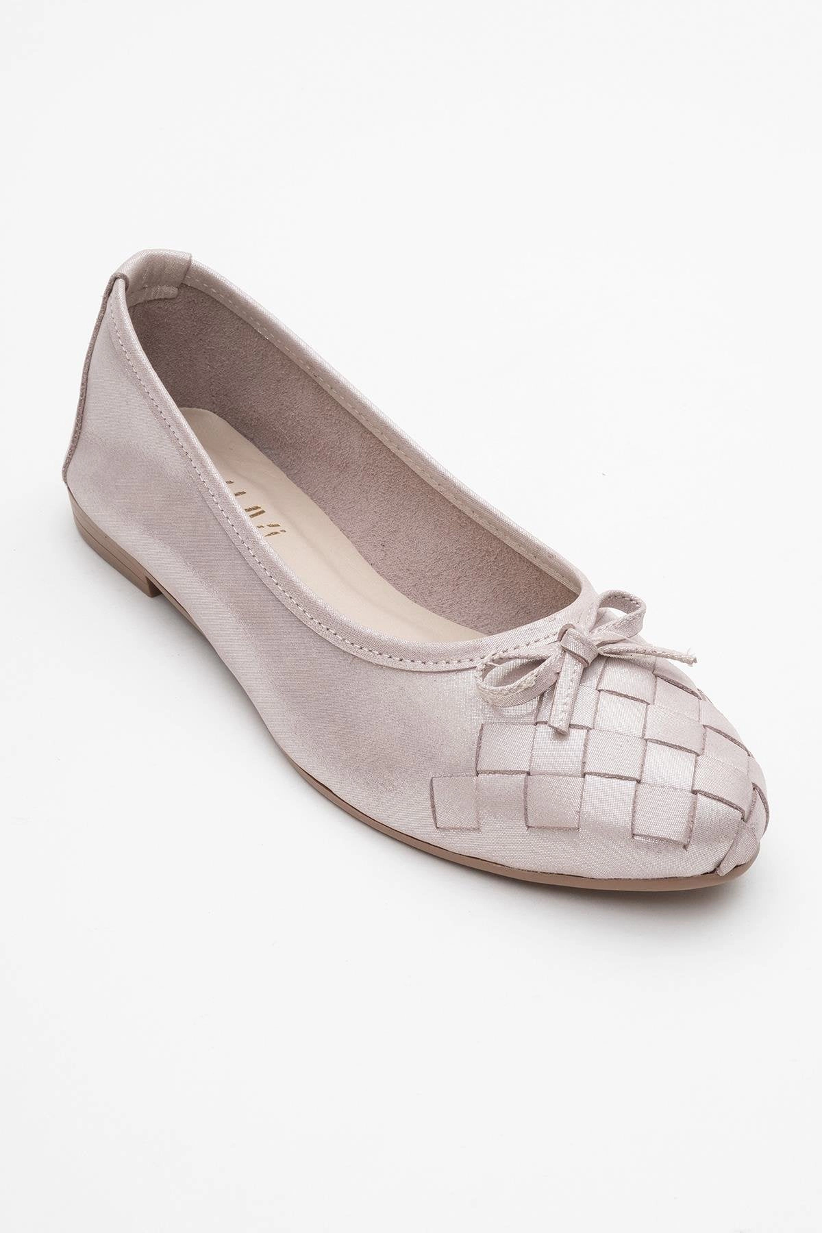 Forever & Always Womens Nopos Leather Cap Toe Ballet Flats