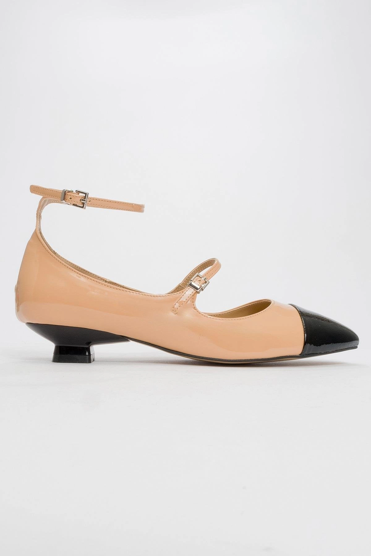 Prologue Shoes Womens Uster Low Heel Mary Jane Pump