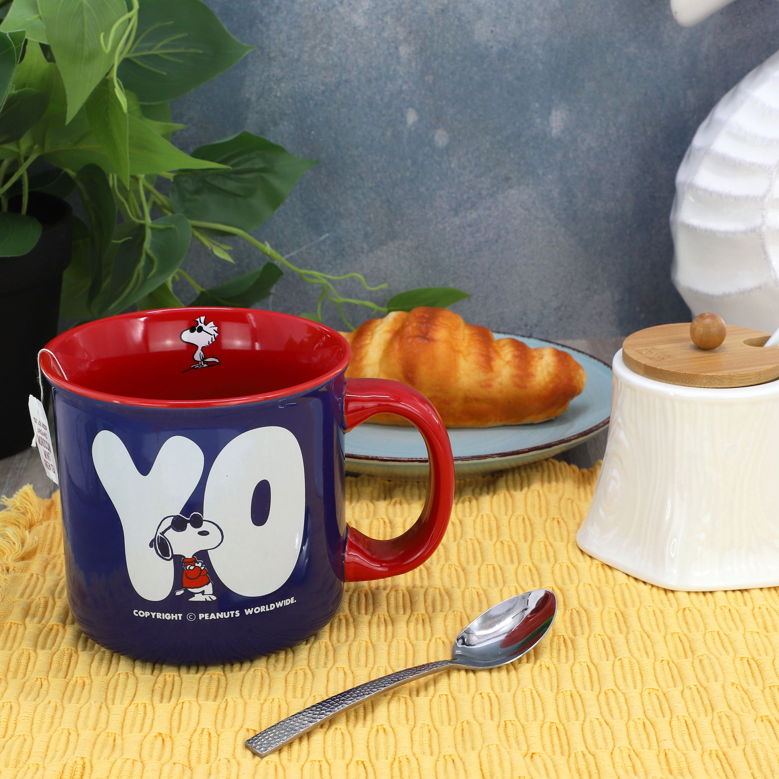 Peanuts 75th Anniversary 21 Ounce 4- Piece Set in Blue Camper Shape Mug