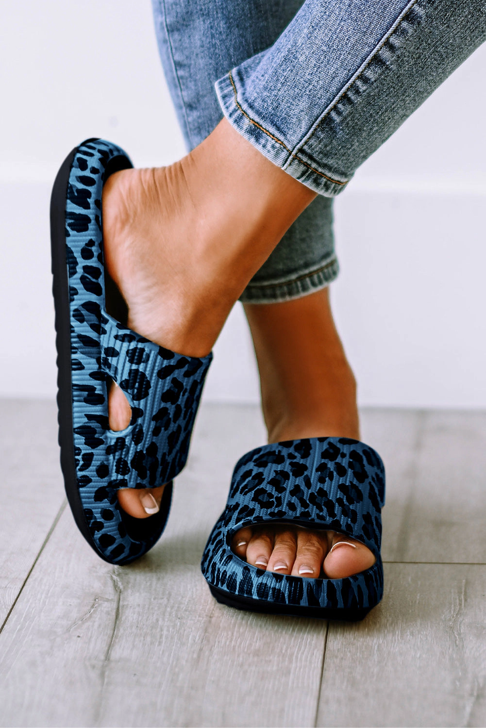 Threaded Pear Bellamy Sole Slip On Slippers