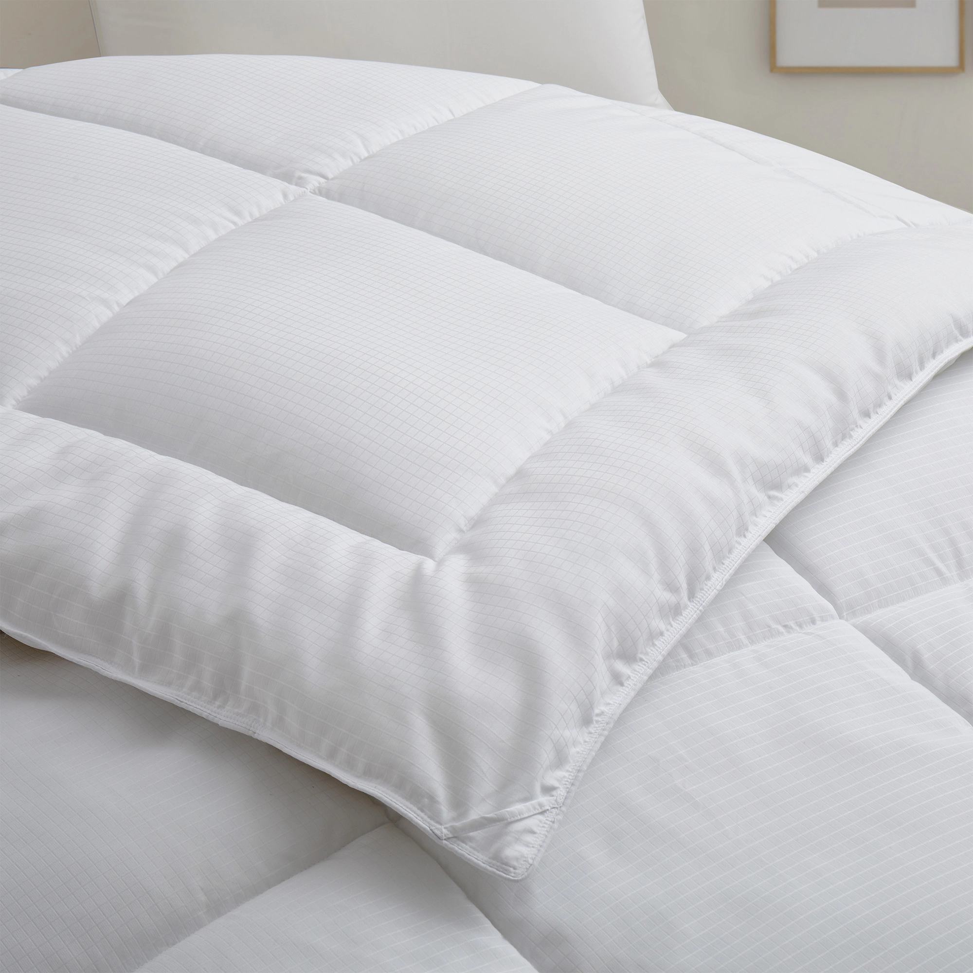 Unikome White Down Alternative Soft Comforter - All Season Duvet Insert