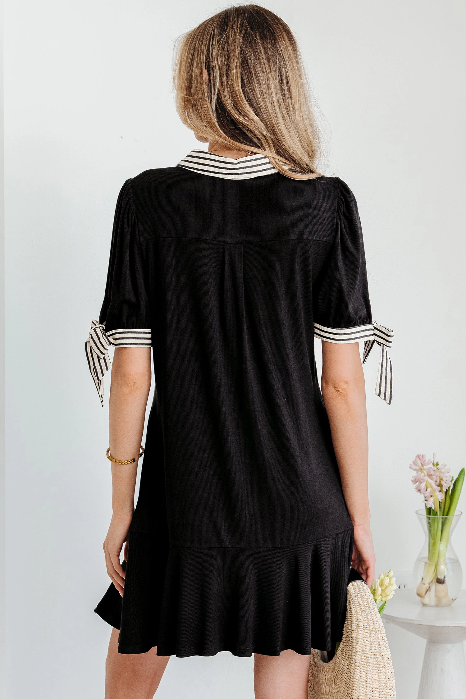 Threaded Pear Women's Mckenzie Sleeve Shift Mini Dress