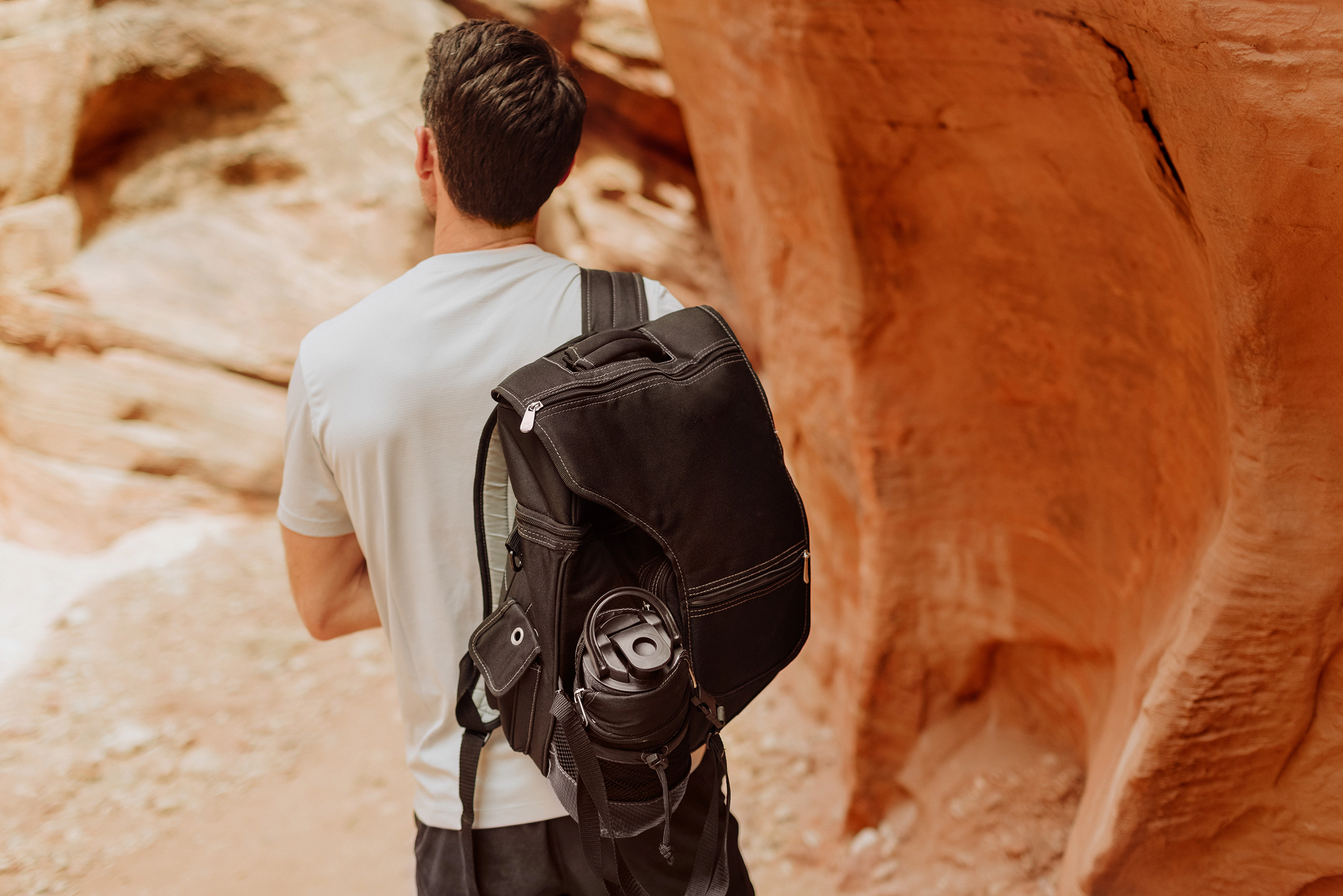 ONIVA Turismo Travel Backpack Cooler