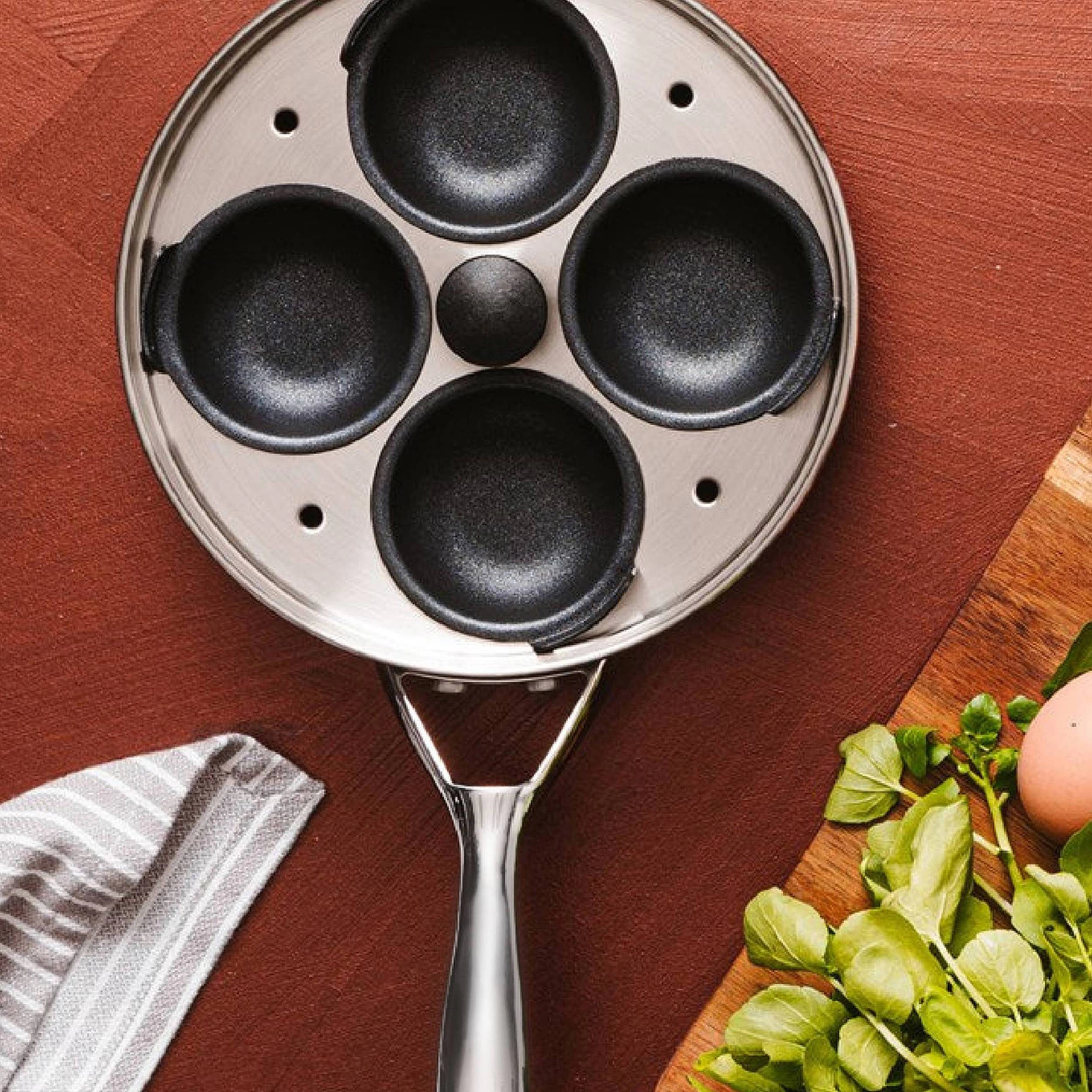 Cuisine::pro® iD3® 4-Egg Poacher With Lid 1.5 Qt.