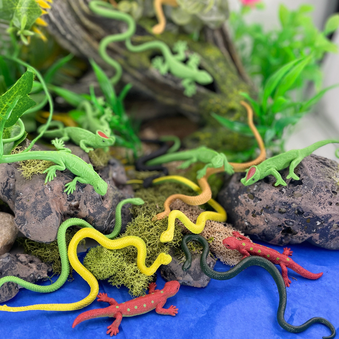 Safari Ltd. - Reptiles TOOB - contains 15 Mini Figurines