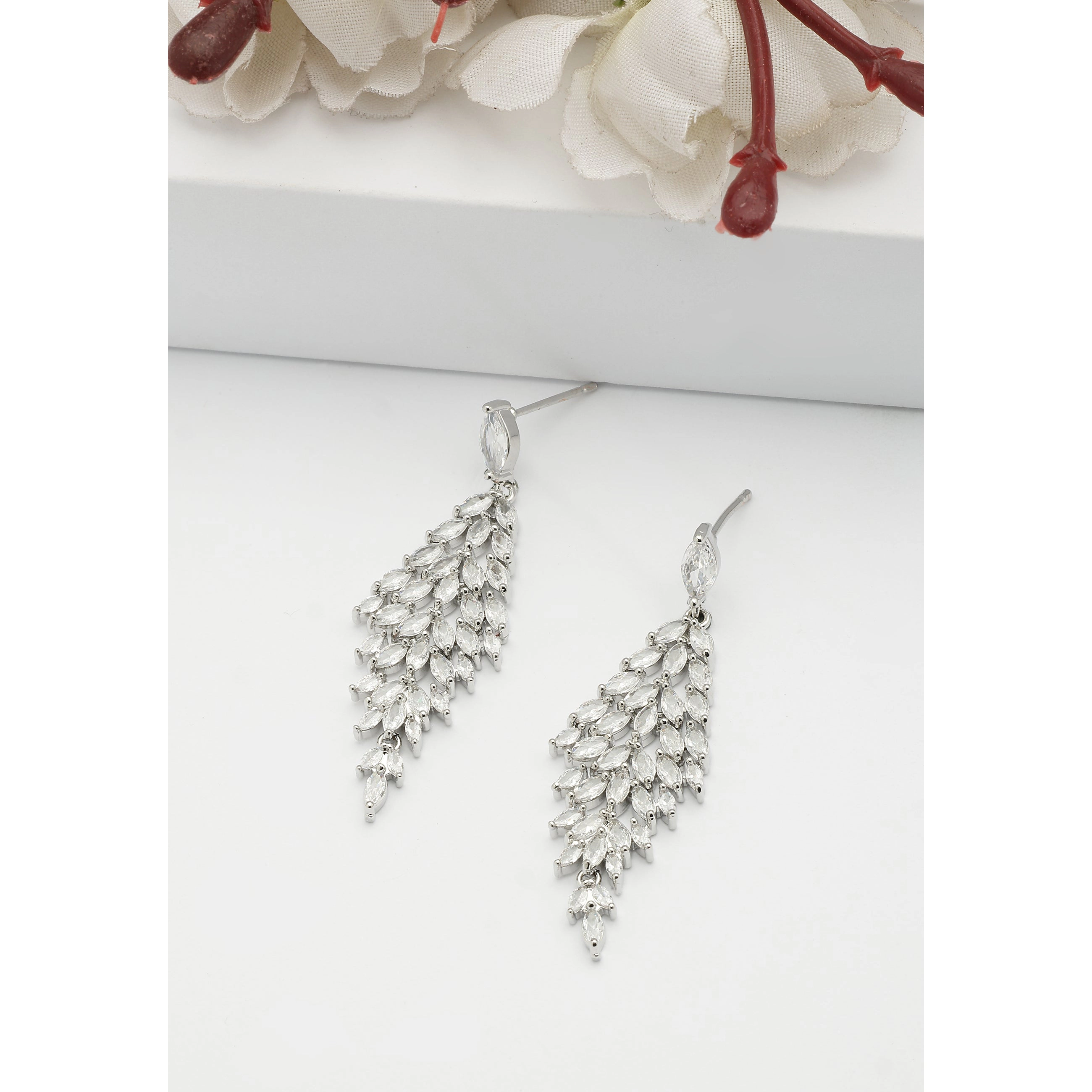 AGP PARIS Womens Diamond Dew Drop Earrings