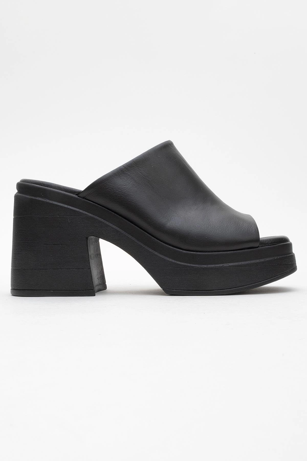 Forever & Always Womens Nola Leather Platform Mules