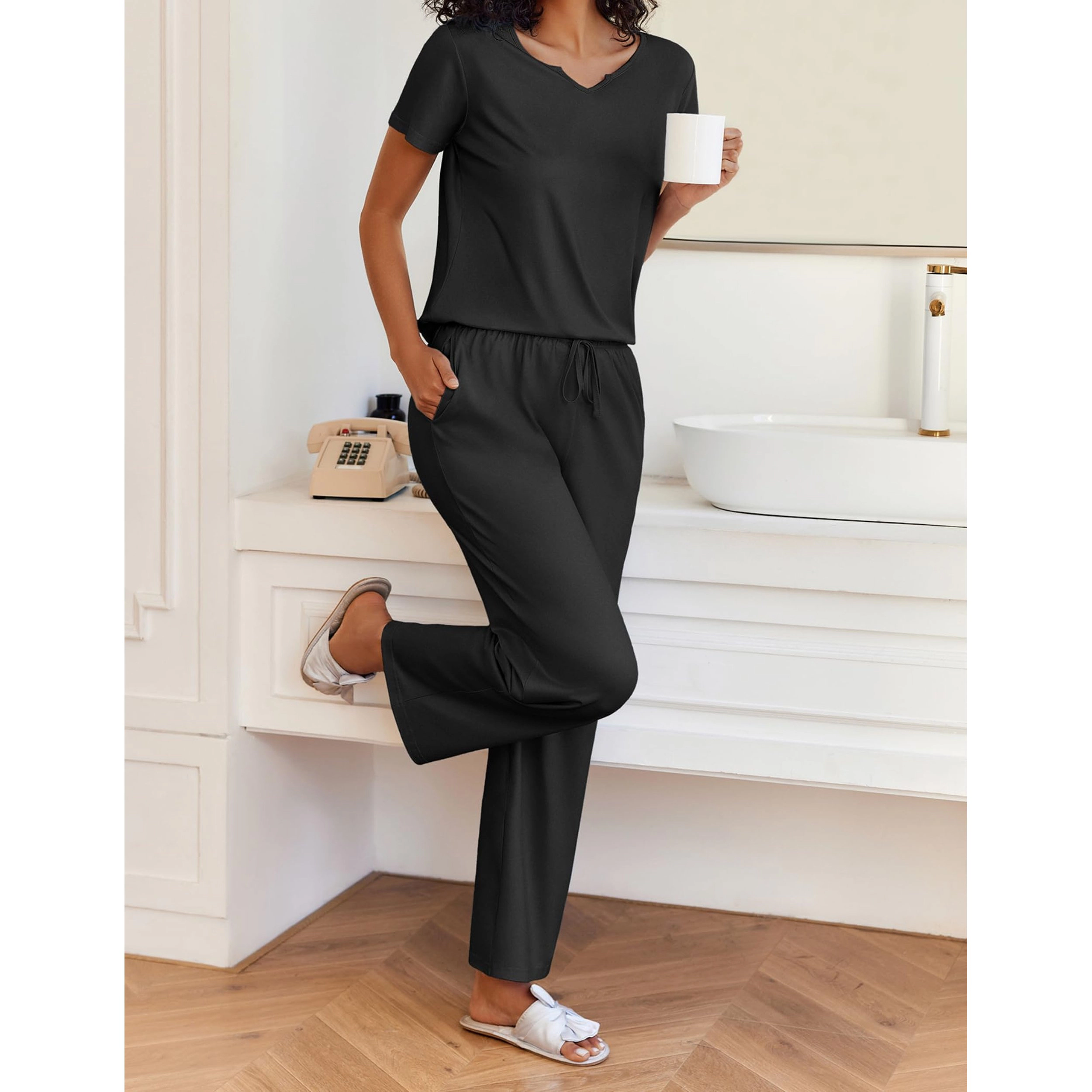 Ekouaer 2 Piece Womens Pajamas Short Sleeve Top and Long Pants Pjs Set Printed Sleepwear with Pocket