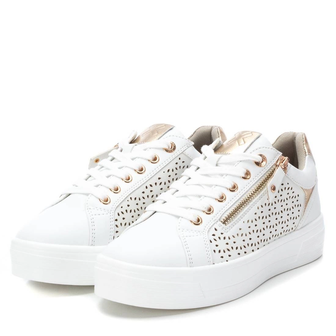 XTI Women's Lace-Up Sneakers Lightweight Non-Slip Rubber Sole