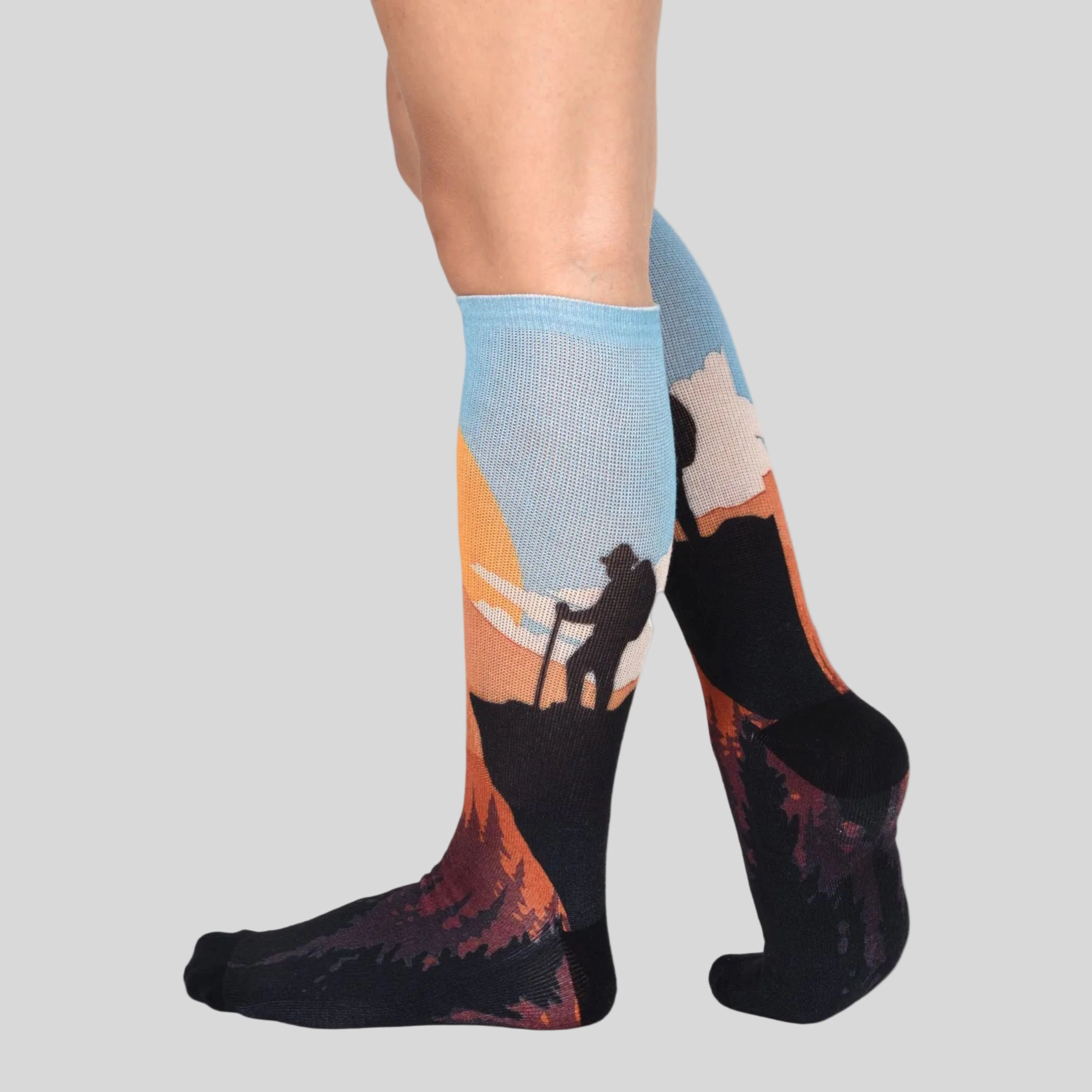 Wear Sierra CoolMax Sun Set Design Women's Knee-High Pair Pack Socks