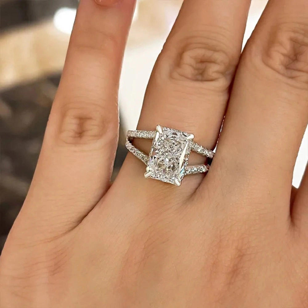 Women's 4 Prong Set Brilliant Cut Cubic Zirconia Wedding Ring
