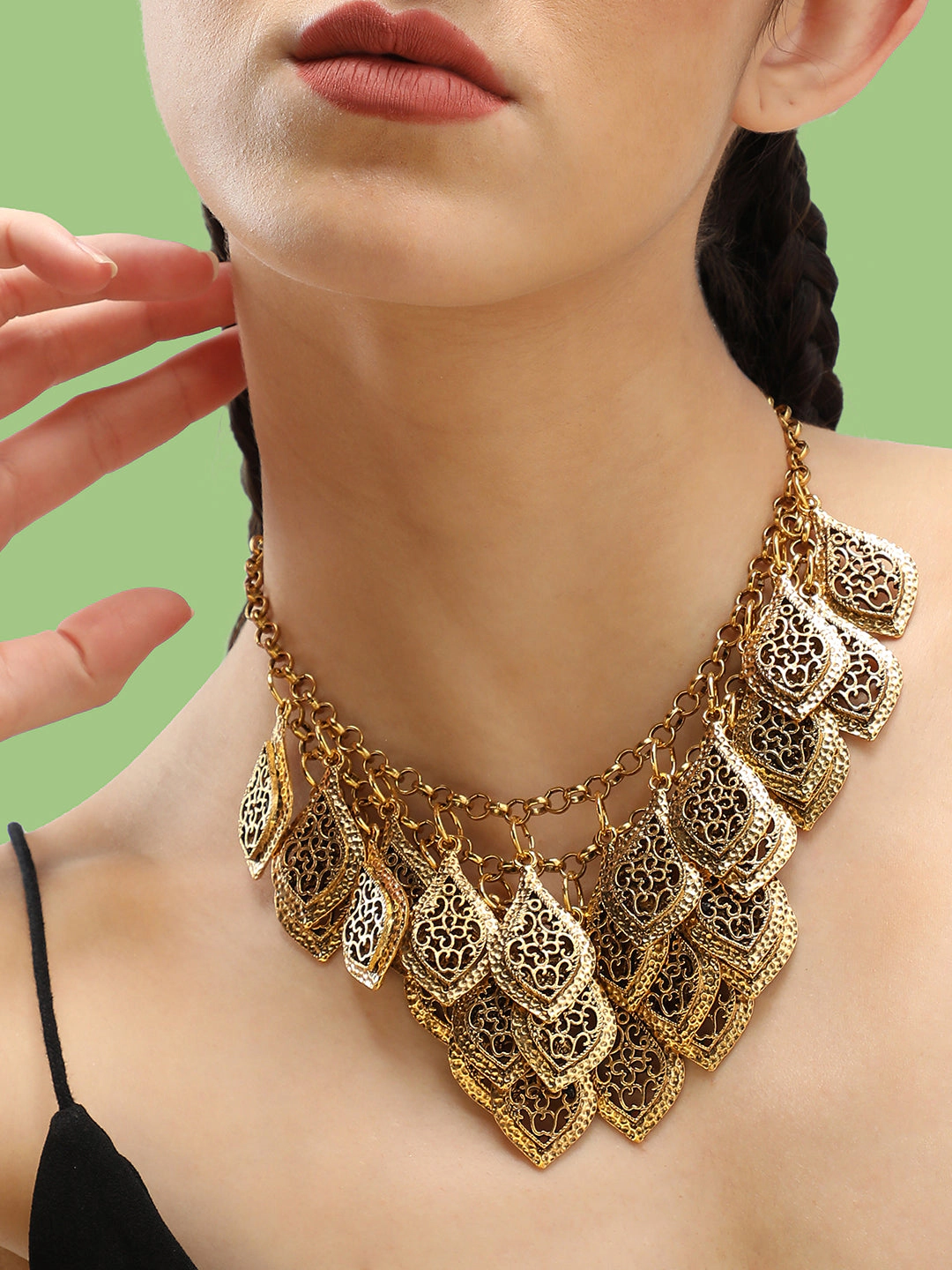 SOHI Women's Gold Leaf Statement Necklace